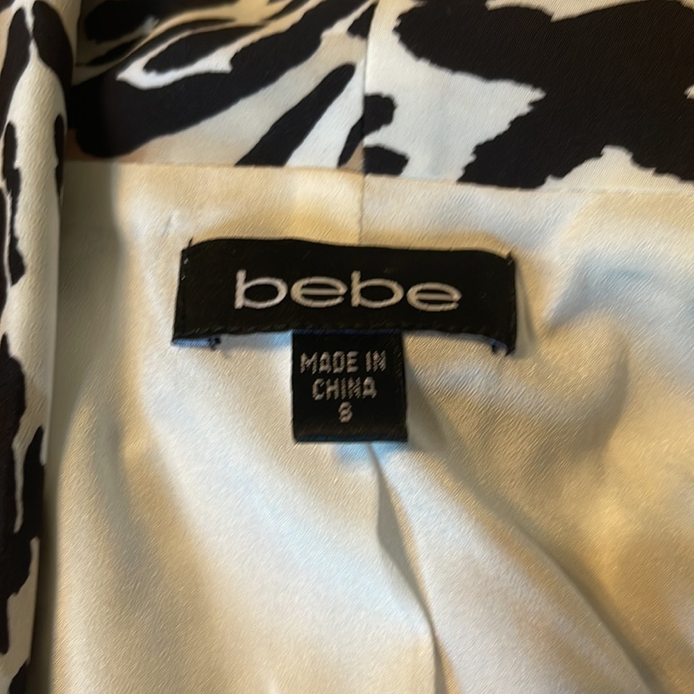Bebe blazer - Picture 3 of 3
